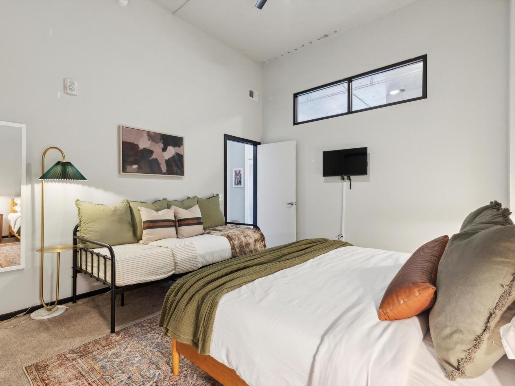 Large 3Br Apts & Studios, Free Parking, Gym, Game Room Филадельфия Номер фото