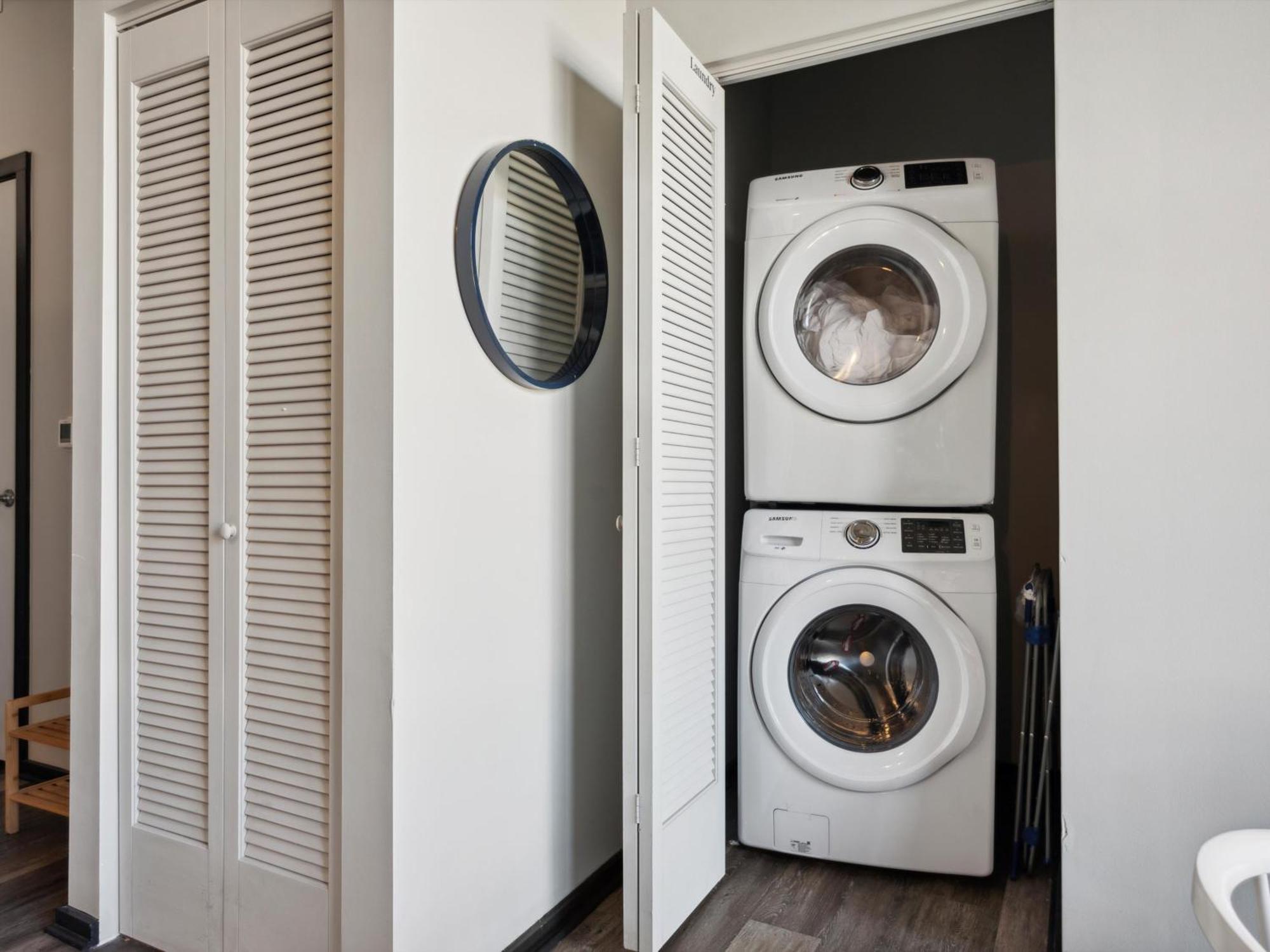 Large 3Br Apts & Studios, Free Parking, Gym, Game Room Филадельфия Номер фото