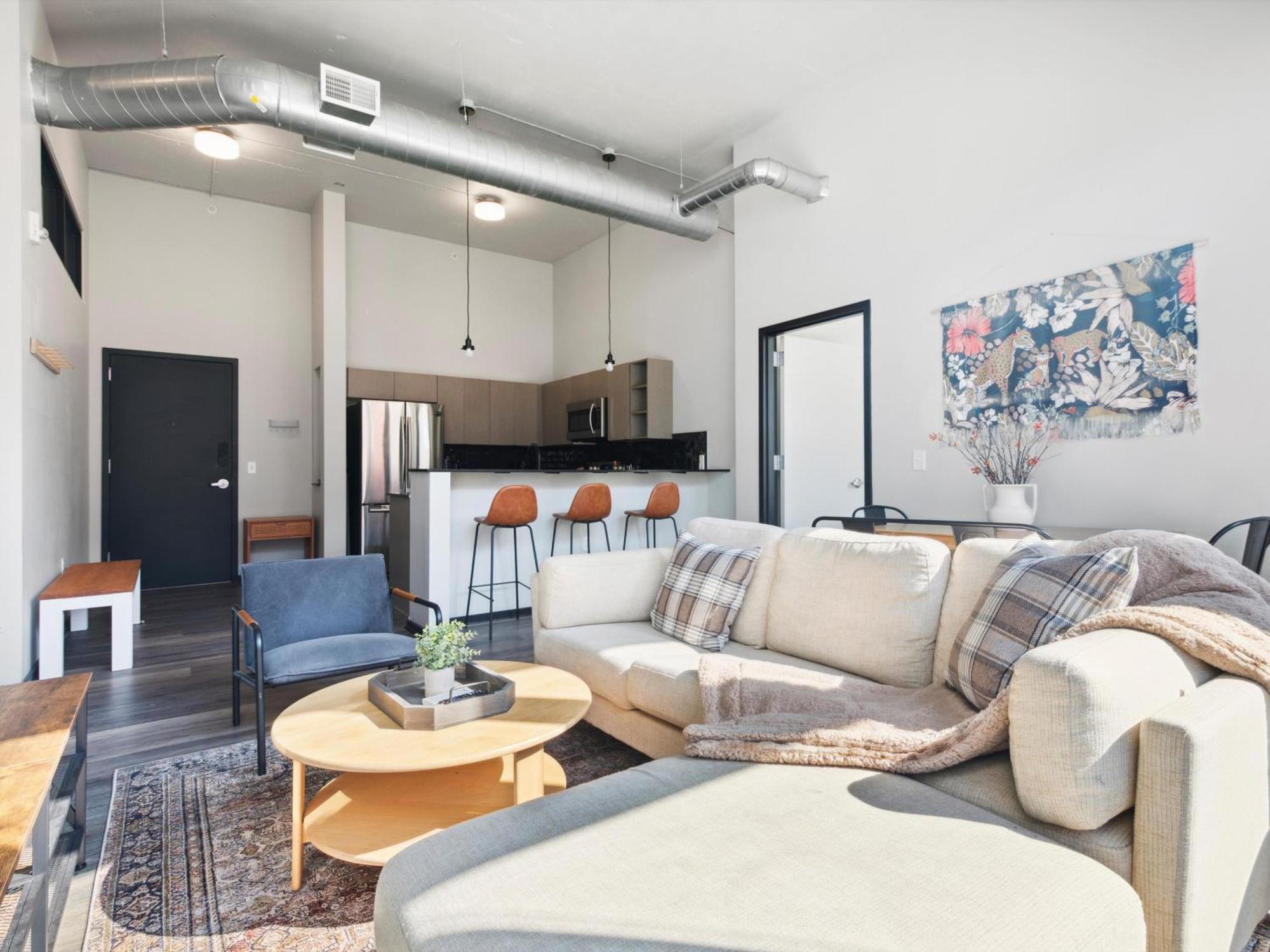 Large 3Br Apts & Studios, Free Parking, Gym, Game Room Филадельфия Номер фото